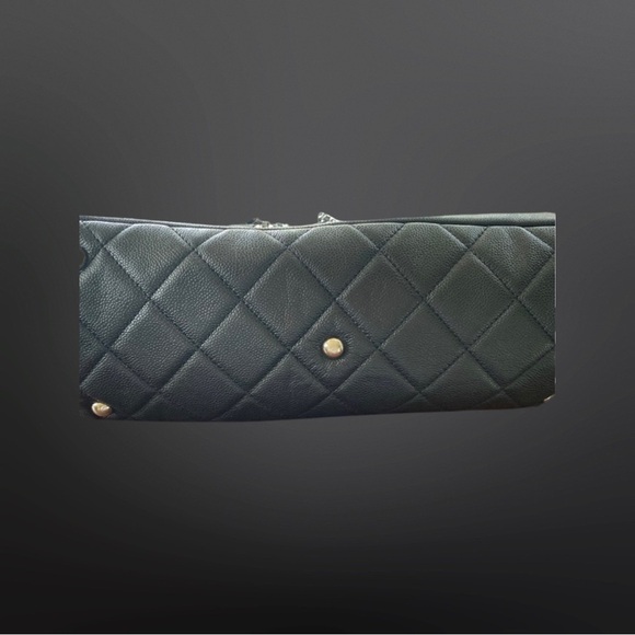 Chanel Caviar Quilted Timeless CC Soft Tote Chain BLACK - Picture 4 of 7